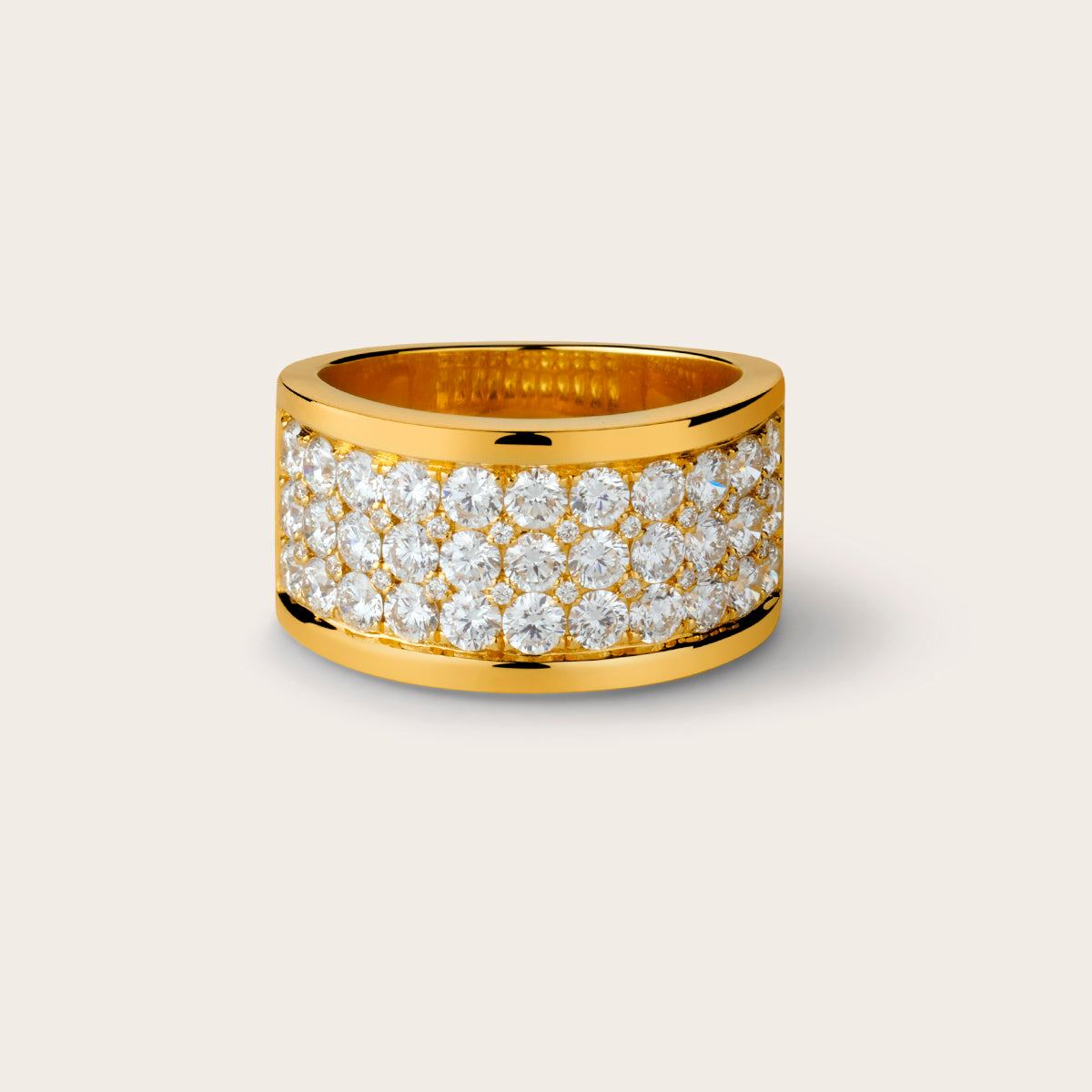 Triple Row Diamond Ring of 18kt Gold